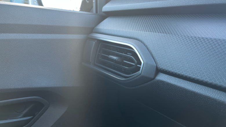 Dacia Sandero 1.0 SCe Essential 5dr Petrol Hatchback